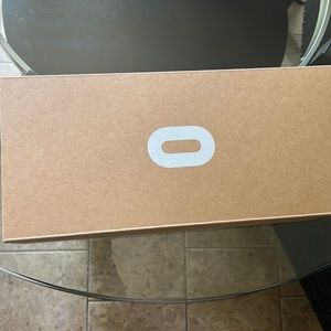 Meta Quest 2 Advanced All in One Virtual Reality Headset (Oculus)